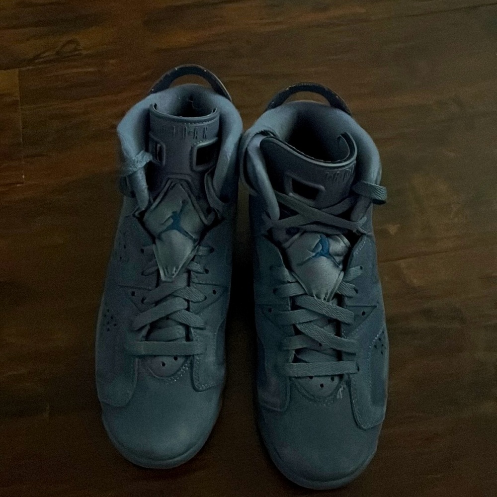 Kids- Jordan 6 Retro diffused blue